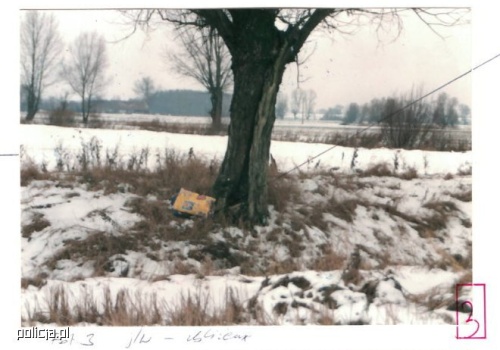 Noworodek zmarł z wyziębienia pod Elblągiem. Policja z apelem