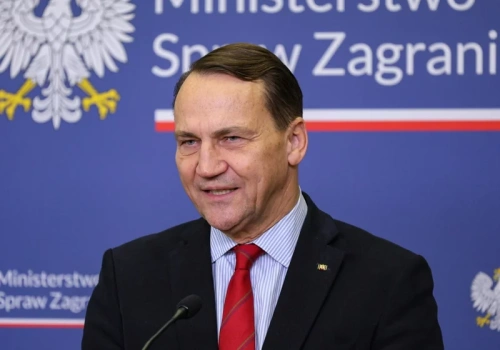 Ten kierunek przyciągał turystów. Sikorski wydał pilne ostrzeżenie