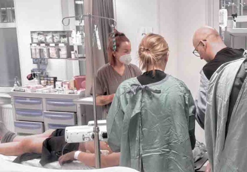 Zielona Góra. Dwie osoby leżą w szpitalu w ciężkim stanie po pożarze DPS w Szczawnie