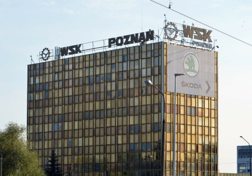 Kolejna firma ogłasza zwolnienia grupowe. Pracę straci nawet połowa załogi