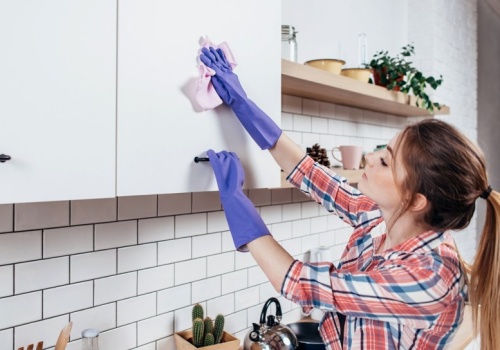 Od 10 lat myję tym szafki kuchenne. Tłuszcz schodzi w mgnieniu oka