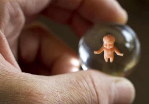 Prawie połowa kobiet poddających się aborcji w Illinois mieszka w innych stanach