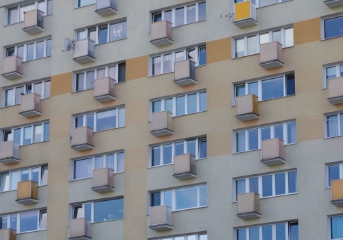 Monterzy pukają do drzwi Polaków. Nie wpuścisz, dostaniesz 10 tys. kary