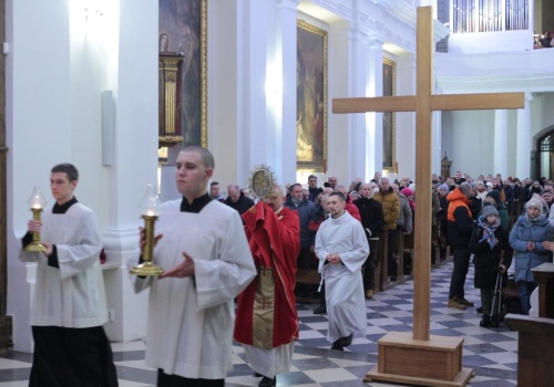 Święty Krzyż: ponad 400 osób modliło się o trzeźwość narodu