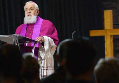 Niemiecki biskup przestrzega przed skrajną prawicą