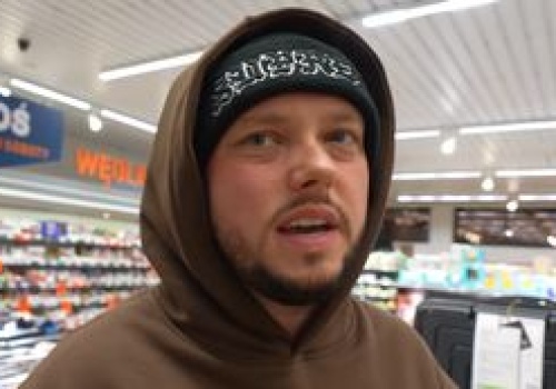 Książulo wypuścił nowy merch. Nie uwierzycie, ile kosztują bluzy i skarpety