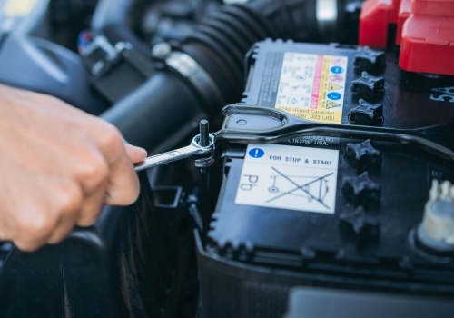 20 lat temu każdy wymieniał akumulator sam. Dziś to loteria