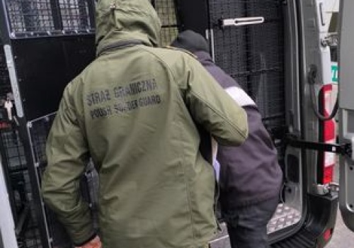 Natychmiastowe deportacje. Niemal stu cudzoziemców z nakazem wyjazdu