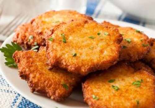 Gdy teściowa zobaczyła, że robię placki ziemniaczane z serkiem wiejskim, złapała się za głowę. Potem prosiła o przepis