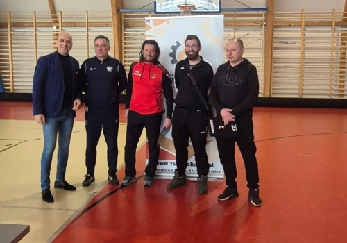 Piłkarze ze Starej Kamienicy triumfowali na turnieju w ZST Mechanik