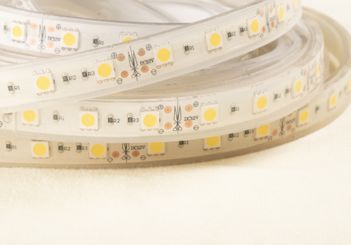 Transport międzynarodowy systemów oświetleniowych – jak zmniejszyć ryzyko kosztownych uszkodzeń?