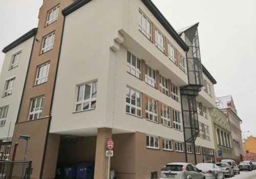 Wybierasz się na studia do Polski? Uczelnia może, ale nie musi wymagać potwierdzenia znajomości języka polskiego