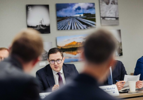 Strategiczne rozmowy w USA o energii. Dziś kluczowe spotkanie dla Polski