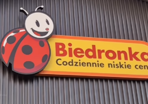 Metal w produkcie z Biedronki? Sieć wydała pilny komunikat. Zwróć PILNIE do sklepu