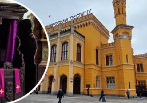 Konfesjonał na dworcu Wrocław Główny. Księża zapraszają na wieczorną spowiedź