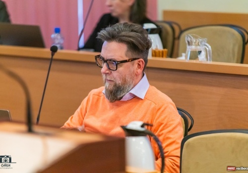 Ozdoby i odpowiedzialne przywództwo. Interpelacja radnego Fity do prezydenta