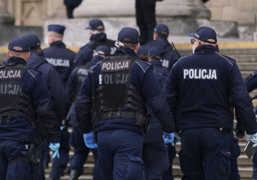 Warszawa: Podawali się za hydraulików i zabijali seniorki. Są zarzuty dla czterech osób