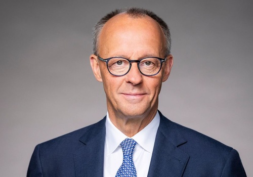 Kanclerz Merz w Pekinie: Trudna misja ratowania niemieckiej gospodarki w cieniu globalnych napięć