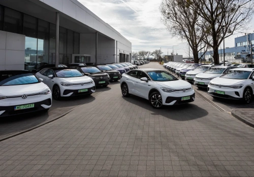 Czy UE zmusi korporacje do elektrycznej rewolucji? 69 proc. „elektryków” do 2030 roku?