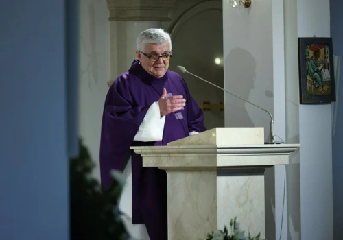 Ostatnie pożegnanie legendy. Tłumy na pogrzebie Edwarda Linde-Lubaszenki