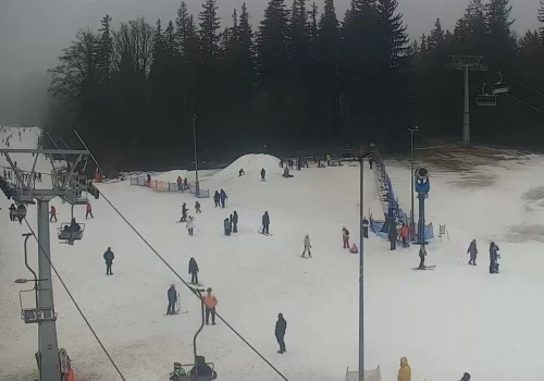 Sypnęło śniegiem. Te ośrodki narciarskie w Polsce nie pożegnały zimy