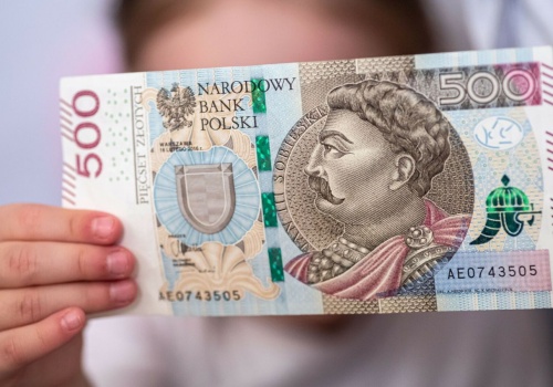 1500 zł na dziecko co miesiąc. Wielu rodziców nie zna tego świadczenia, trzeba spełnić te warunki