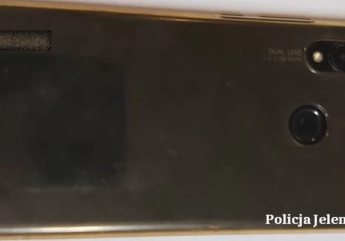 Telefon dzwonił, a on nie odbierał. Okradł gościa, z którym wcześniej pił