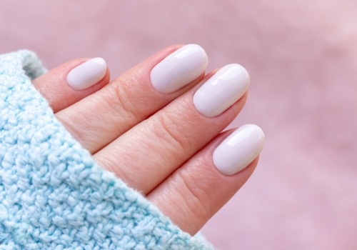 Manicure na kilka tygodni bez użycia lampy UV. To dlatego Polki nie chcą już hybryd