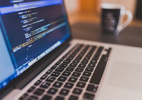 Firmy uciekają w outsourcing IT, by utrzymać budżety w ryzach