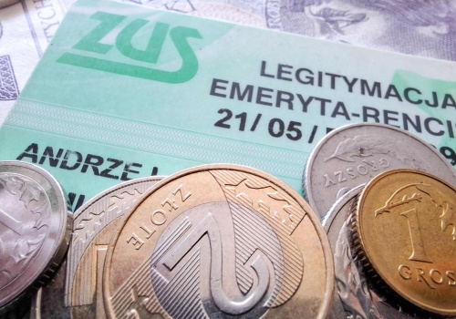 Podwyżka nie tylko emerytur! Wyższe świadczenia od 1 marca