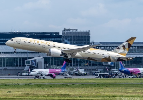 Rekordowe wyniki finansowe Etihad Airways. Wzrost zysku o połowę