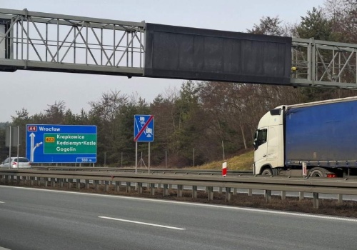 Nowe kamery już mierzą prędkość na autostradzie A4