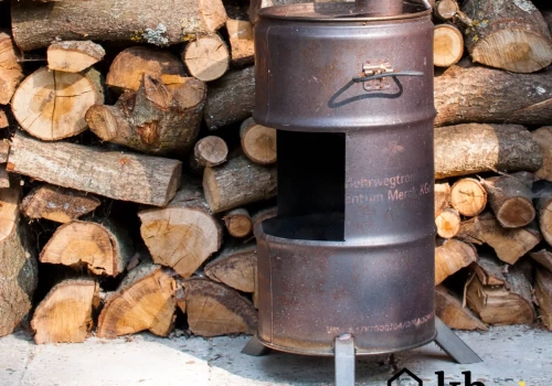 Piec rakietowy: 90% sprawności i prawie zero dymu. Patent na tanią zimę?