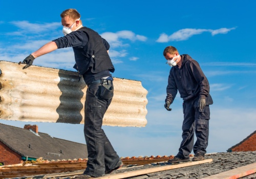 Czeka nas kryzys azbestowy? Trzeba usuwać ponad 1 mln ton rocznie, aby zdążyć do 2032