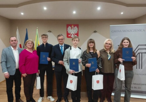 Wiemy, kto zrobił najmniej błędów i najlepiej napisał „Dyktando o Pióro Wójta Gminy Moszczenica”!