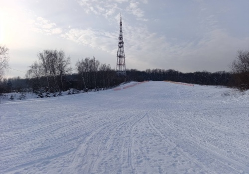 Otworzyli stok na trzy dni i zakończyli sezon. Kolejny rok problemów z Kumową Doliną
