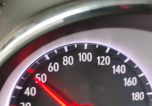 Pędził 106 km/h w zabudowanym. Jaworznianin ukarany w recydywie