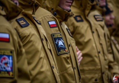 Duże zainteresowanie służbą w warszawie straży pożarnej