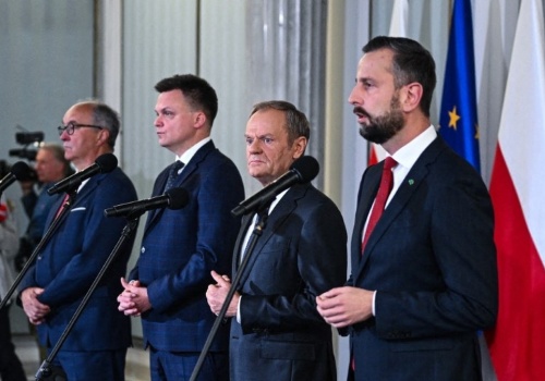 Czarzasty wchodzi do gry. Jest podział ról w koalicji. Chodzi o dyplomację