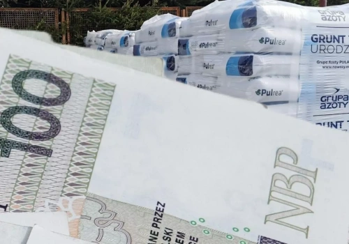 Komisja Europejska szykuje interwencję na rynku nawozów. Rolnicy zapłacą mniej?