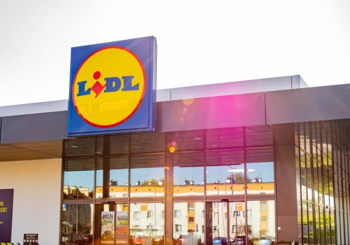 Nie Lasocki i nie Rieker, to Lidl ma najmodniejsze sneakersy na ten sezon - są za 53 zł