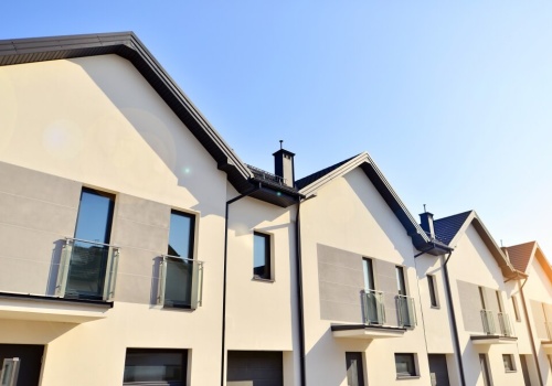 Dom czy mieszkanie? Te liczby pokazują prawdziwy podział Polski