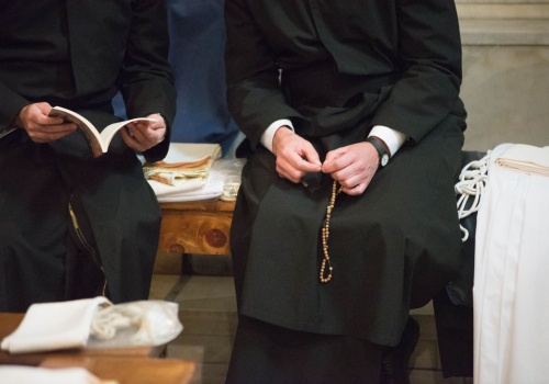 Pomoc dla księży w kryzysie. Diecezja powołuje zespół specjalistów