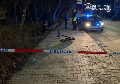 17-latek na elektrycznej hulajnodze wjechał w znak. Jest nieprzytomny, w stanie ciężkim. Lądował śmigłowiec LPR