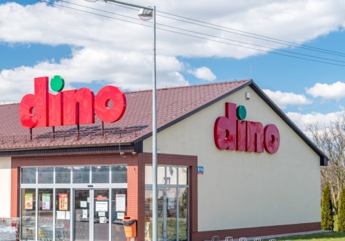 Dalszy ciąg sporu w Dino. Tym razem chodzi o monitoring