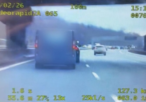 Hamował „na złość”, drugi jechał na zderzaku. Niebezpieczny pokaz na A4