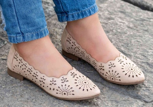 W tych ażurowych półbutach każda kobieta zrobi furorę wiosną. Kosztują lekko ponad stówkę