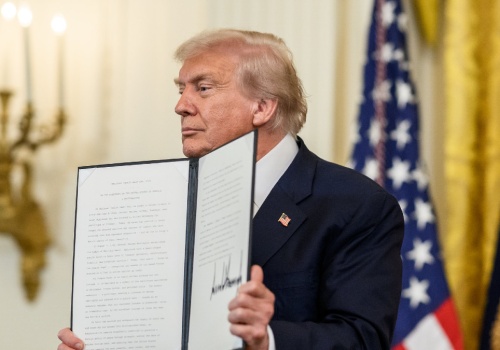 Naprawdę myślicie, że Donald Trump stawia na węgiel i ropę?