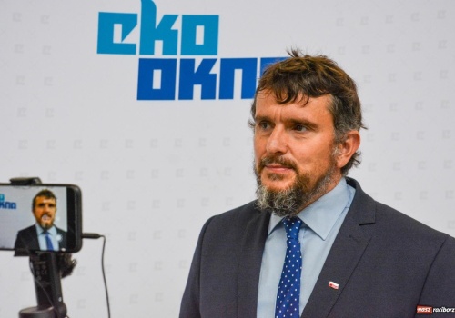 Onet.pl o Eko-Oknach. Działalność fundacji przykryła biznesowy geniusz tej firmy