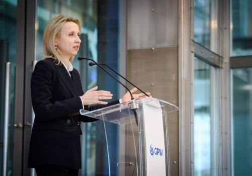 EBI stawia na obronność. Do Polski płyną miliardy. 